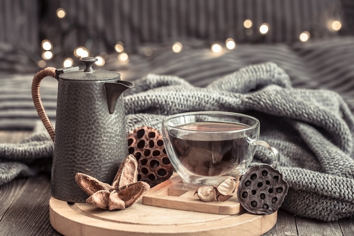 Statt teurem Glühwein: Hausmittel für kalte Abende, die wirklich wärmen