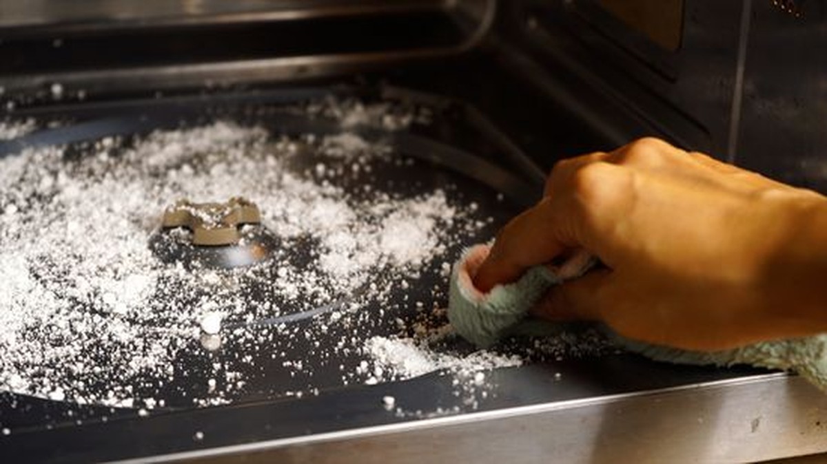 Backpulver in der Mikrowelle: Der Profi-Trick für lädierten Kunststoff