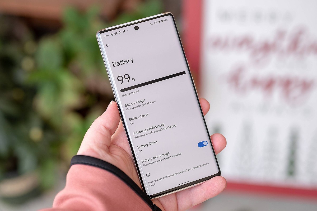 Elektriker enthüllen: Warum Sie Ihr Handy nachts nicht laden sollten - image 1