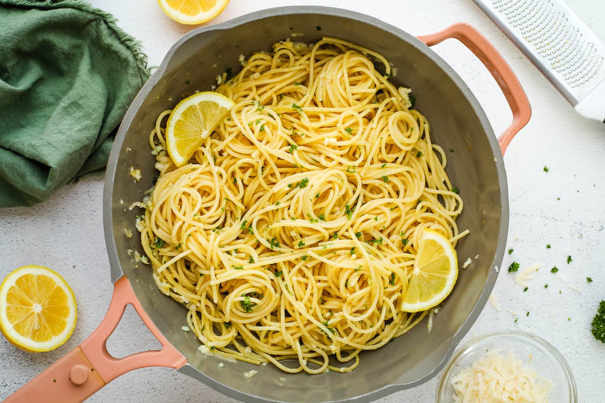 Köche verraten: Deshalb kommt immer Butter in die Nudelsoße