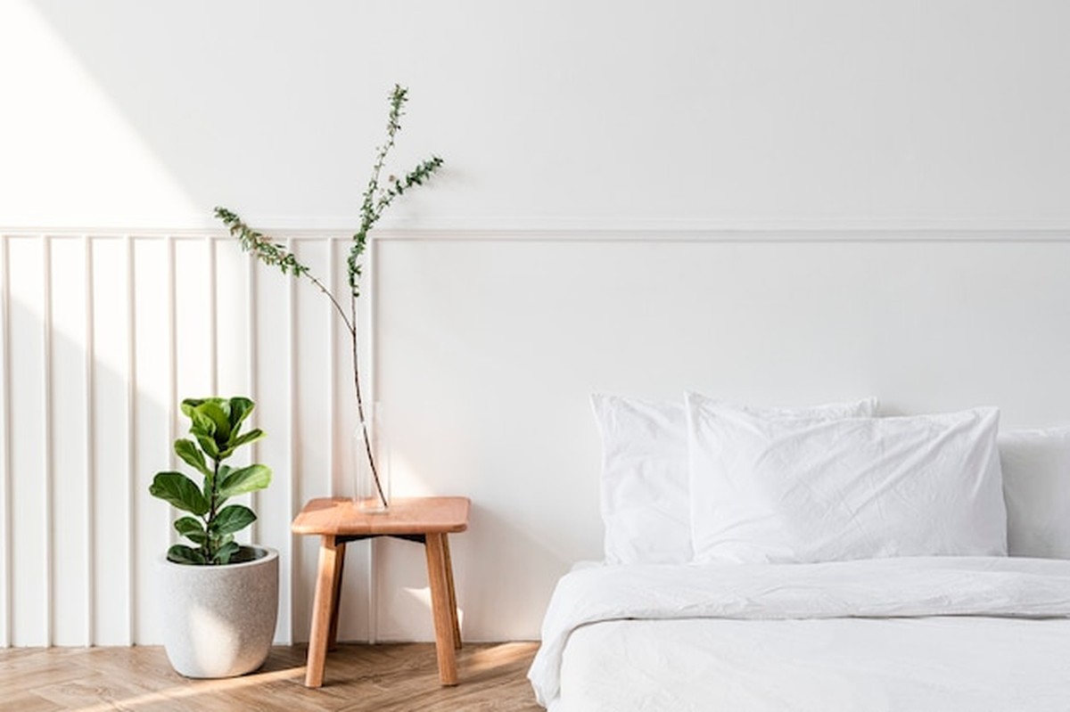 Minimalistisches Schlafzimmer: So schläfst du besser mit weniger Möbeln