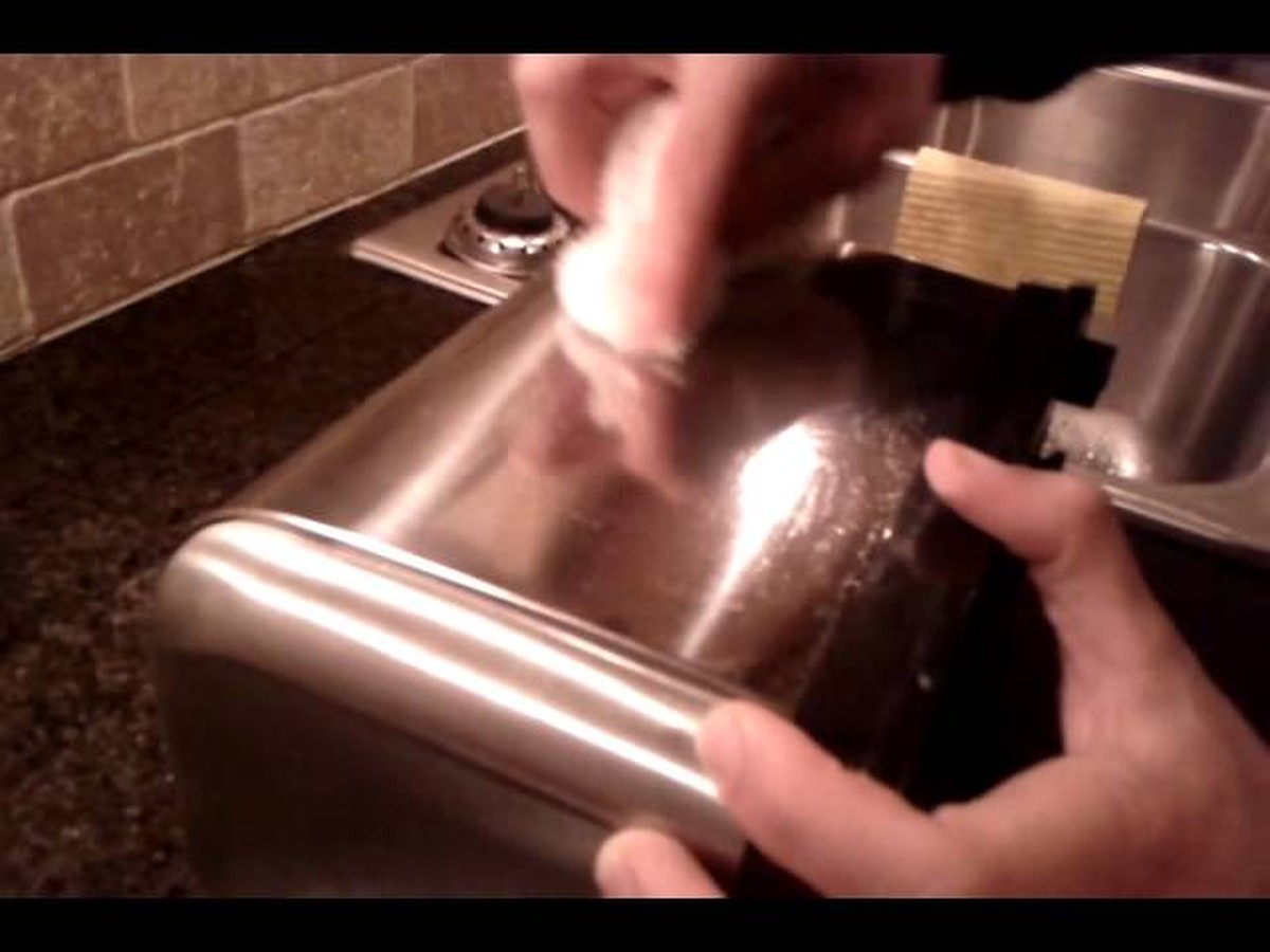 Zahnpasta auf Chromoberflächen: Das Putzmittel, das Profis kennen