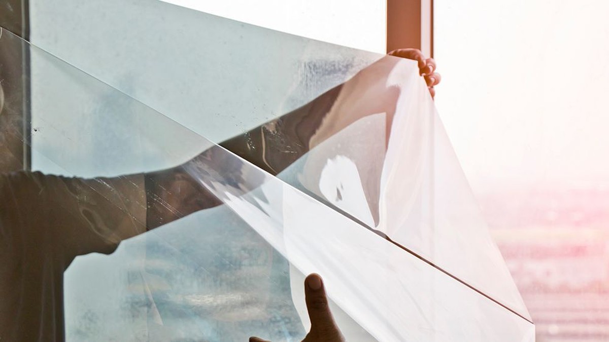 Zeitungspapier hinter den Fensterrahmen: Der Winter-Trick der Energieberater - image 2