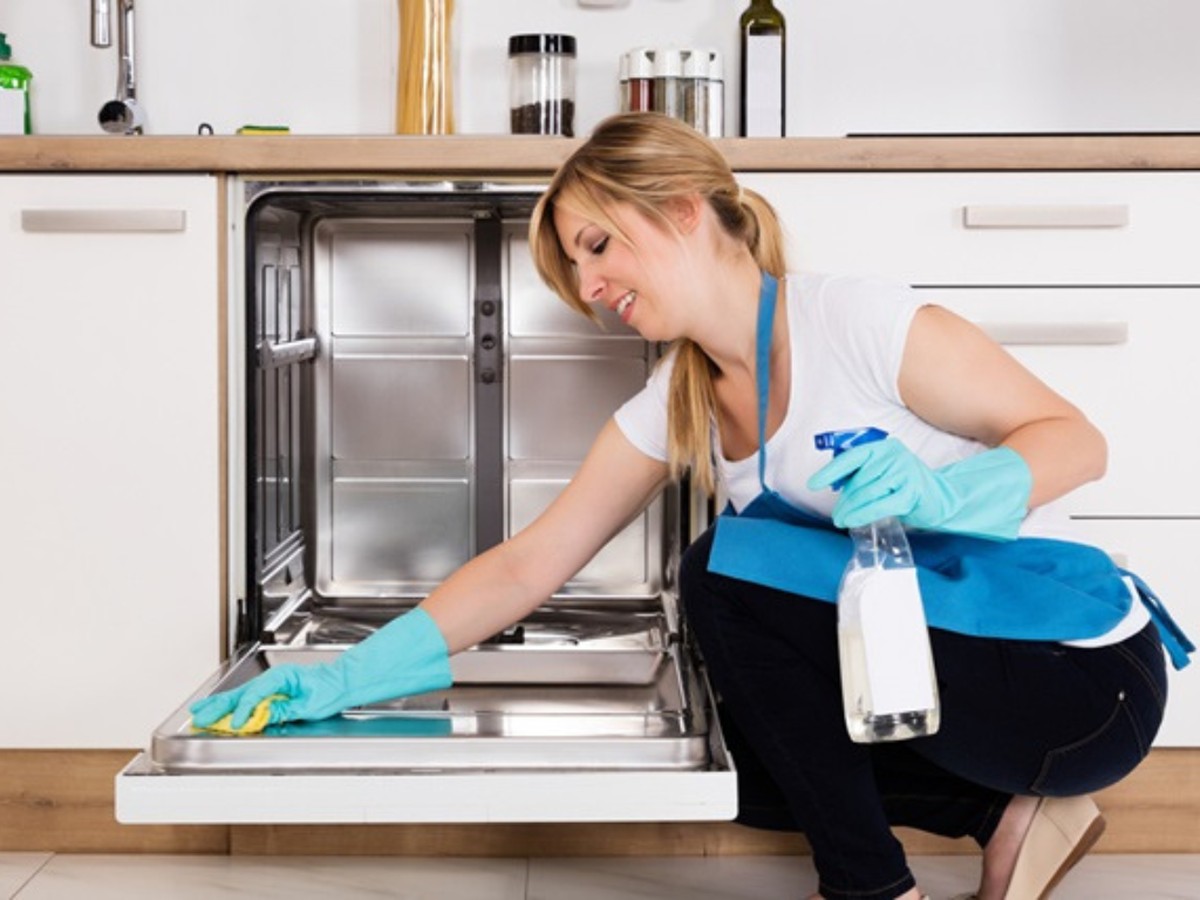 Gummiband um die Türklinke: Der Trick, den Putzkräfte täglich nutzen - image 2