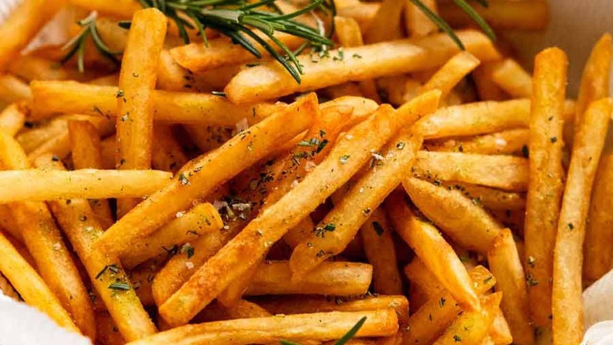 Köche gestehen: Das eine Geheimnis, warum Pommes immer perfekt knusprig sind