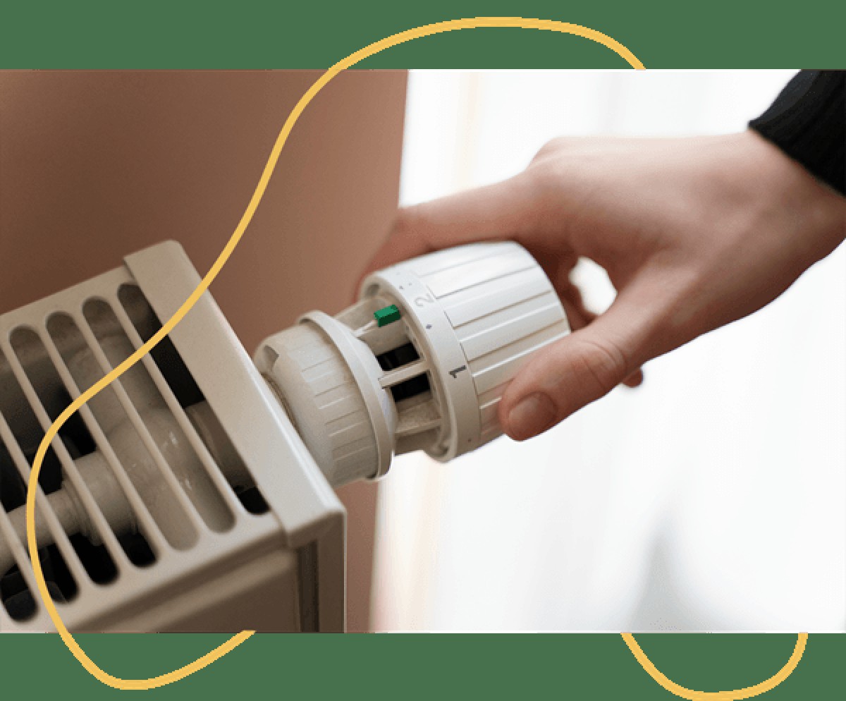 Plastikfolie über die Heizung gespannt: Der Trick, den Mieter kennen sollten - image 1