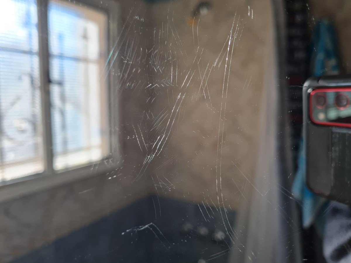 Zahnpasta auf dem Spiegel: Warum Handwerker das täglich nutzen - image 2