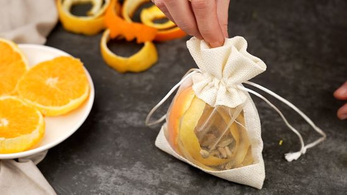 Zitronenschale statt Lufterfrischer – die echte Lösung für Ihre Küche - image 1