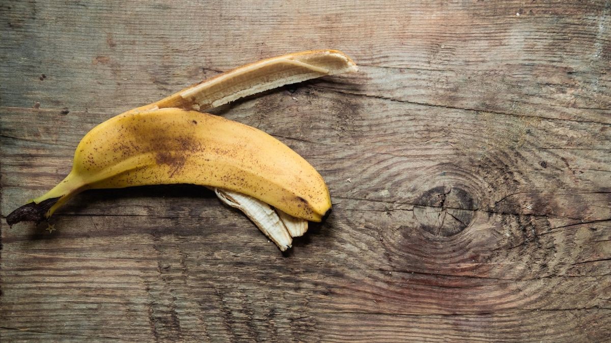 Bananenschalen als Dünger: Was Gärtner seit Jahren wissen