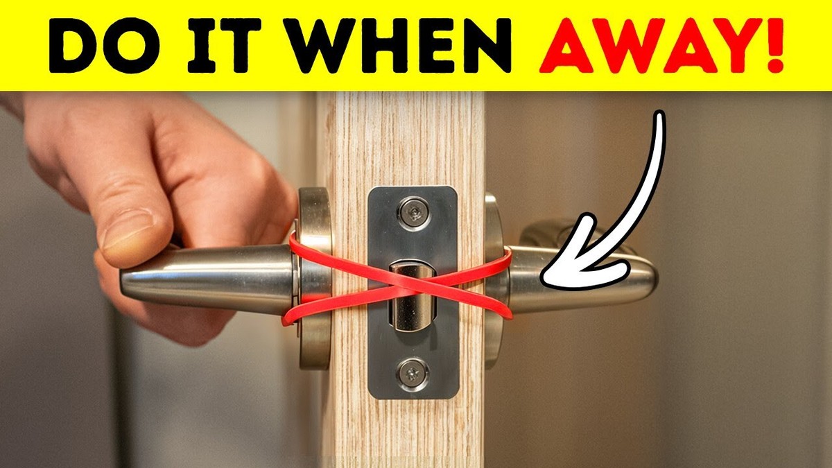 Gummiband um die Türklinke: Warum Maler diesen Kniff nie verraten