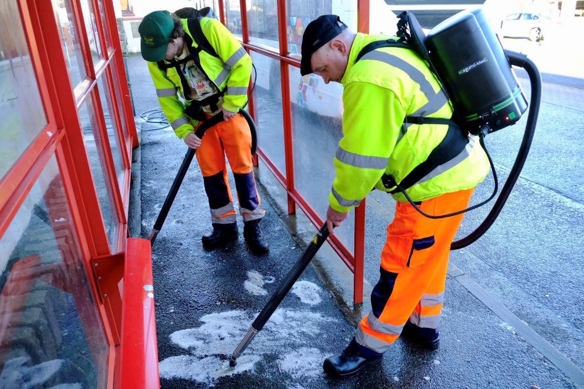 Kaugummi auf dem Teppich? Der 30-Sekunden-Trick, den Profis nutzen