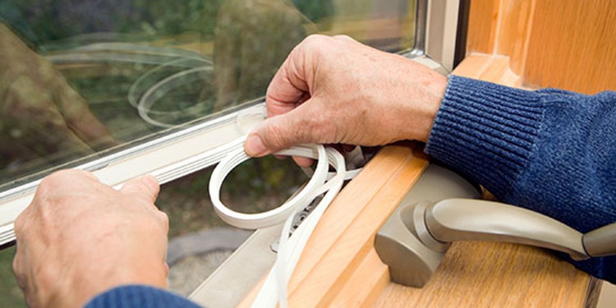 Plastikfolie am Fenster anbringen und sofort wärmer leben - image 2