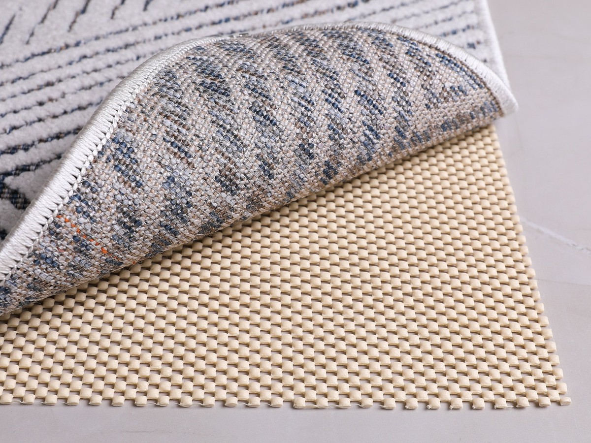 Plastikfolie unter den Teppich: So rutschst du nie wieder - image 1