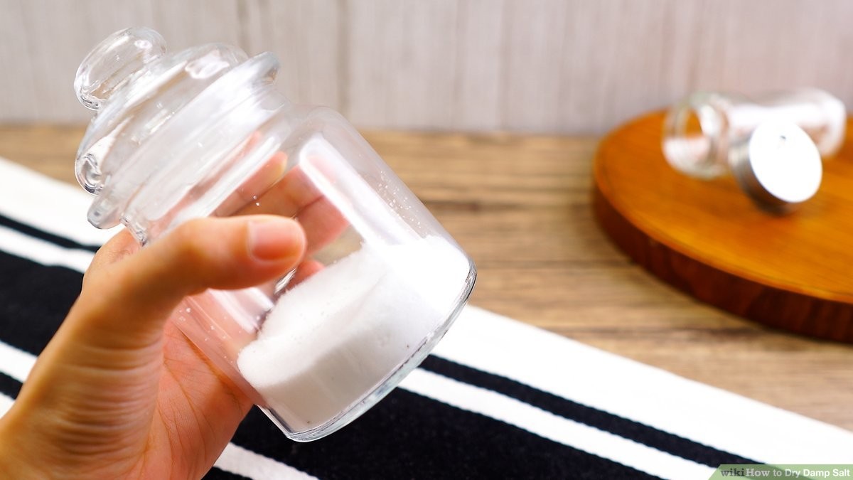 Salzstreuer mit Zahnstochern: Das unerwartete Loch-Geheimnis für trockene Räume - image 2