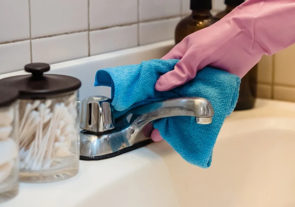 Zahnpasta auf Edelstahl? Der Profi-Trick gegen Fingerabdrücke