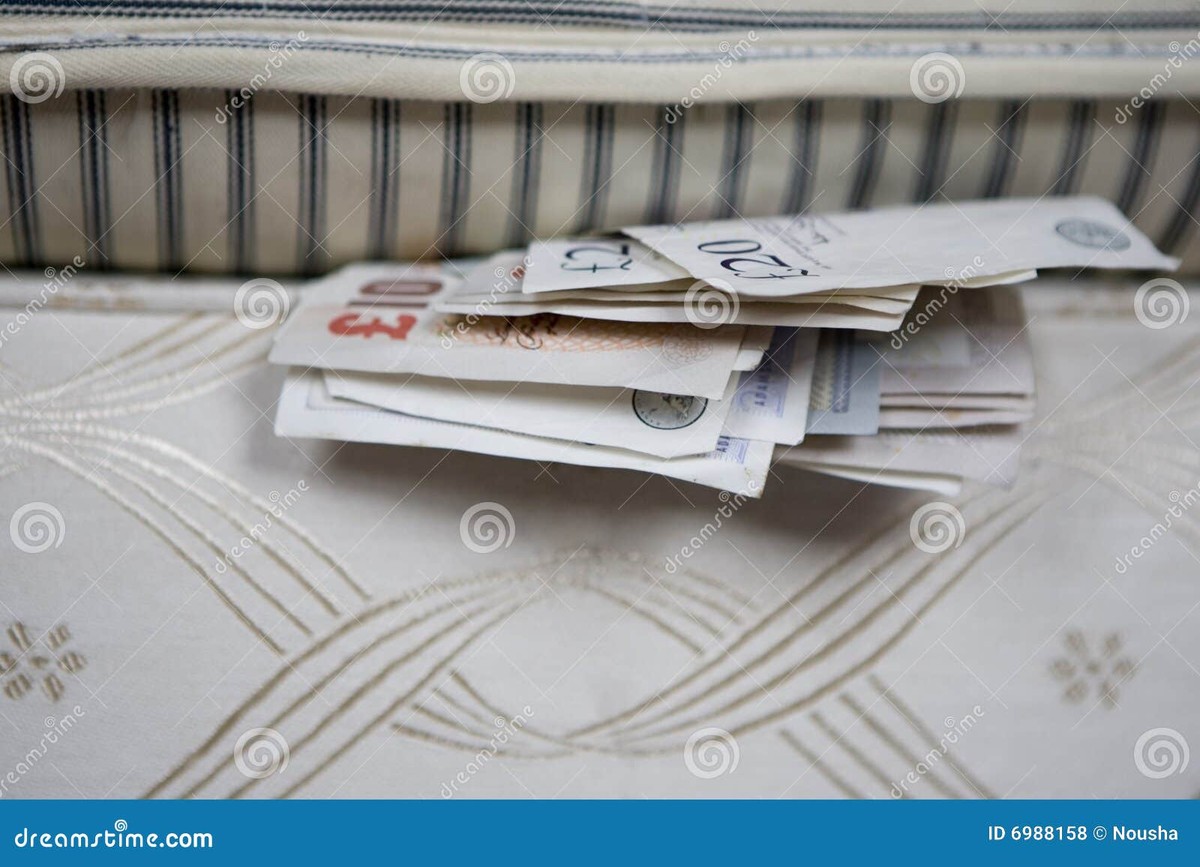 Zeitungspapier unter die Matratze: Das feuchte Schlafzimmer-Geheimnis